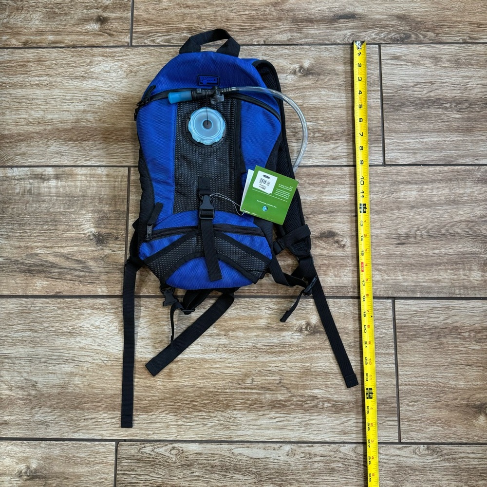 Discovery Channel Hydration Backpack NWT! Blue Camping Hiking Hydropak - Picture 12 of 16